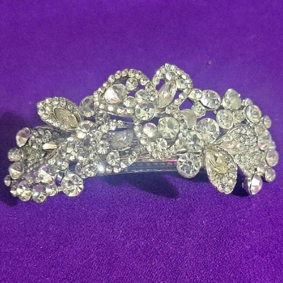 Beautiful Rhinestone Crystal Silver-Tone Hair Clip NWOT - Picture 2 of 3